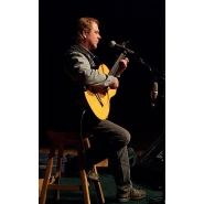 Michael Johnson (singer)