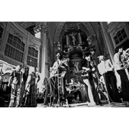 Les Humphries Singers