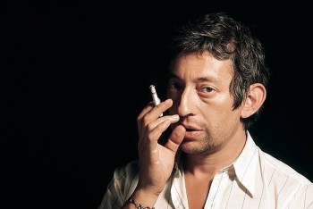 Serge Gainsbourg Серж Генсбур курит Gitanes